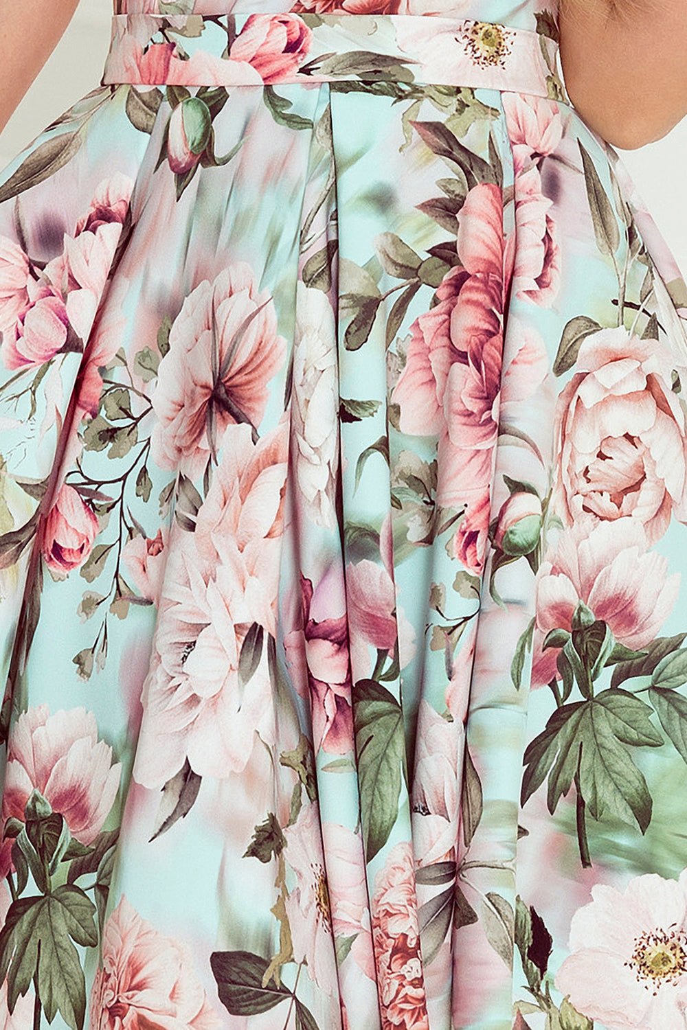 Robe Asymétrique Ceinturée à Décolleté – Fleurie - Rosemode
