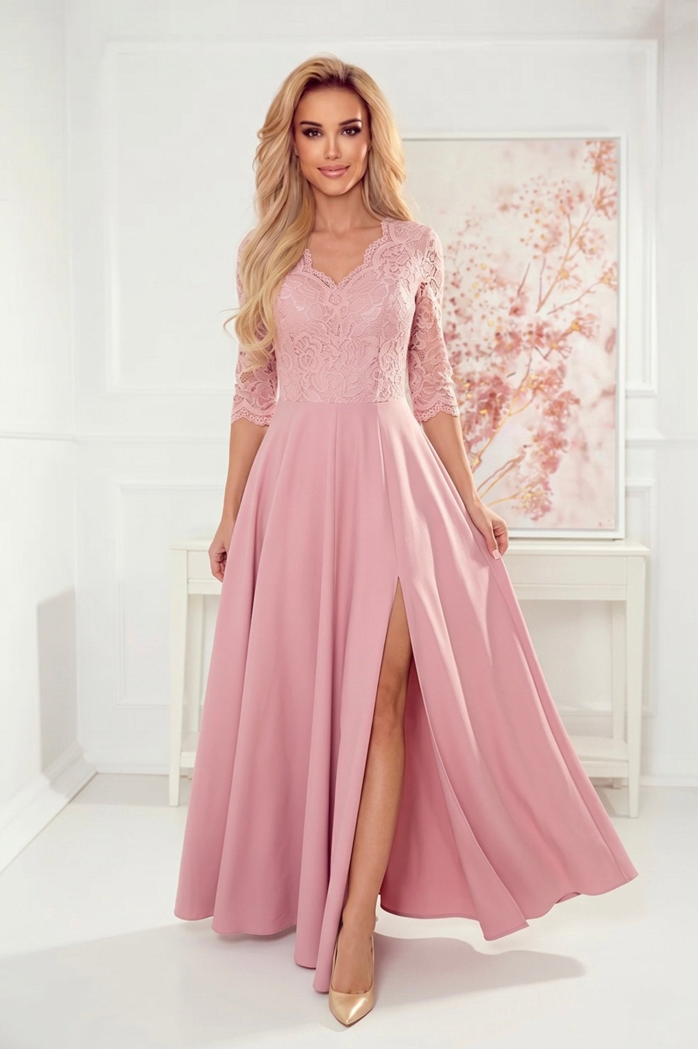 Robe Longue en Dentelle à Décolleté – Rose Poudré - Rosemode