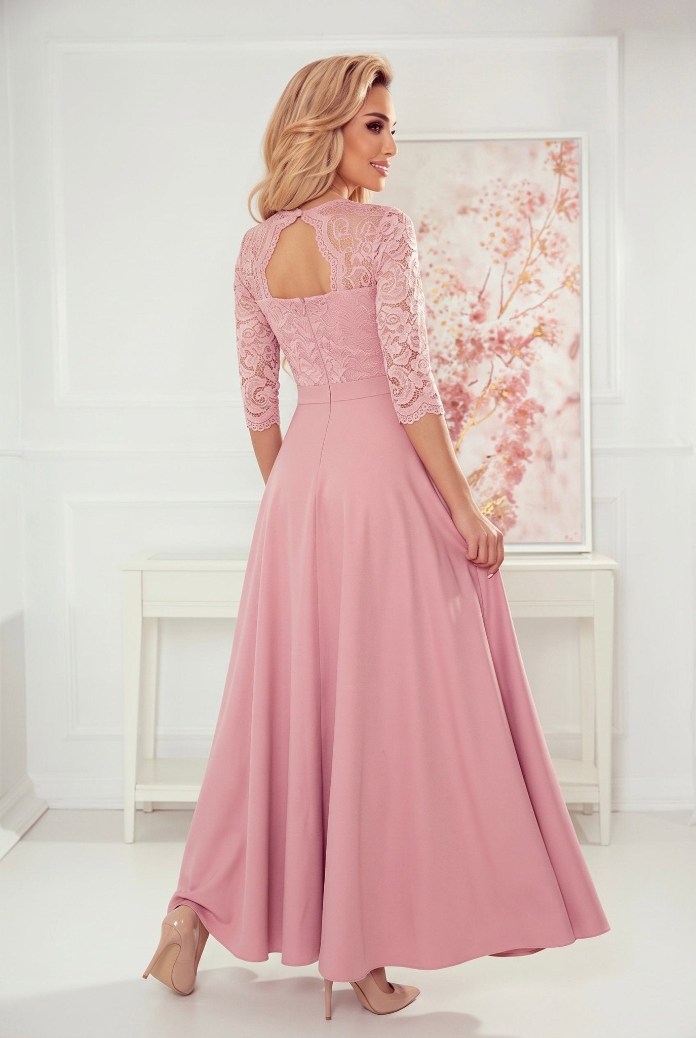 Robe Longue en Dentelle à Décolleté – Rose Poudré - Rosemode