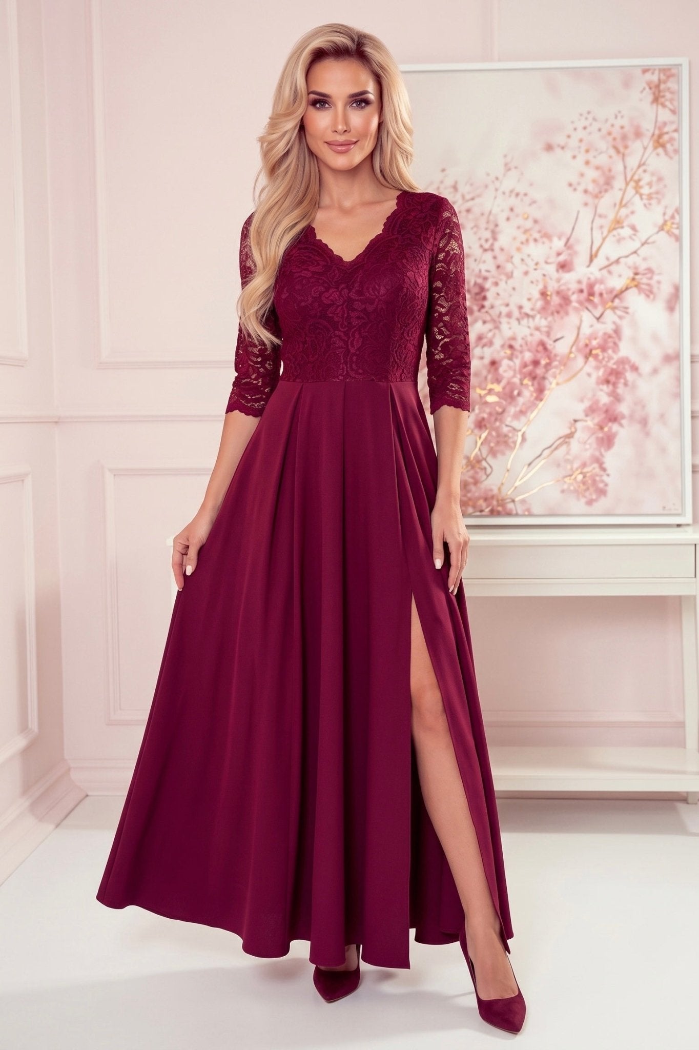 Robe Longue en Dentelle à Décolleté – Bordeaux - Rosemode