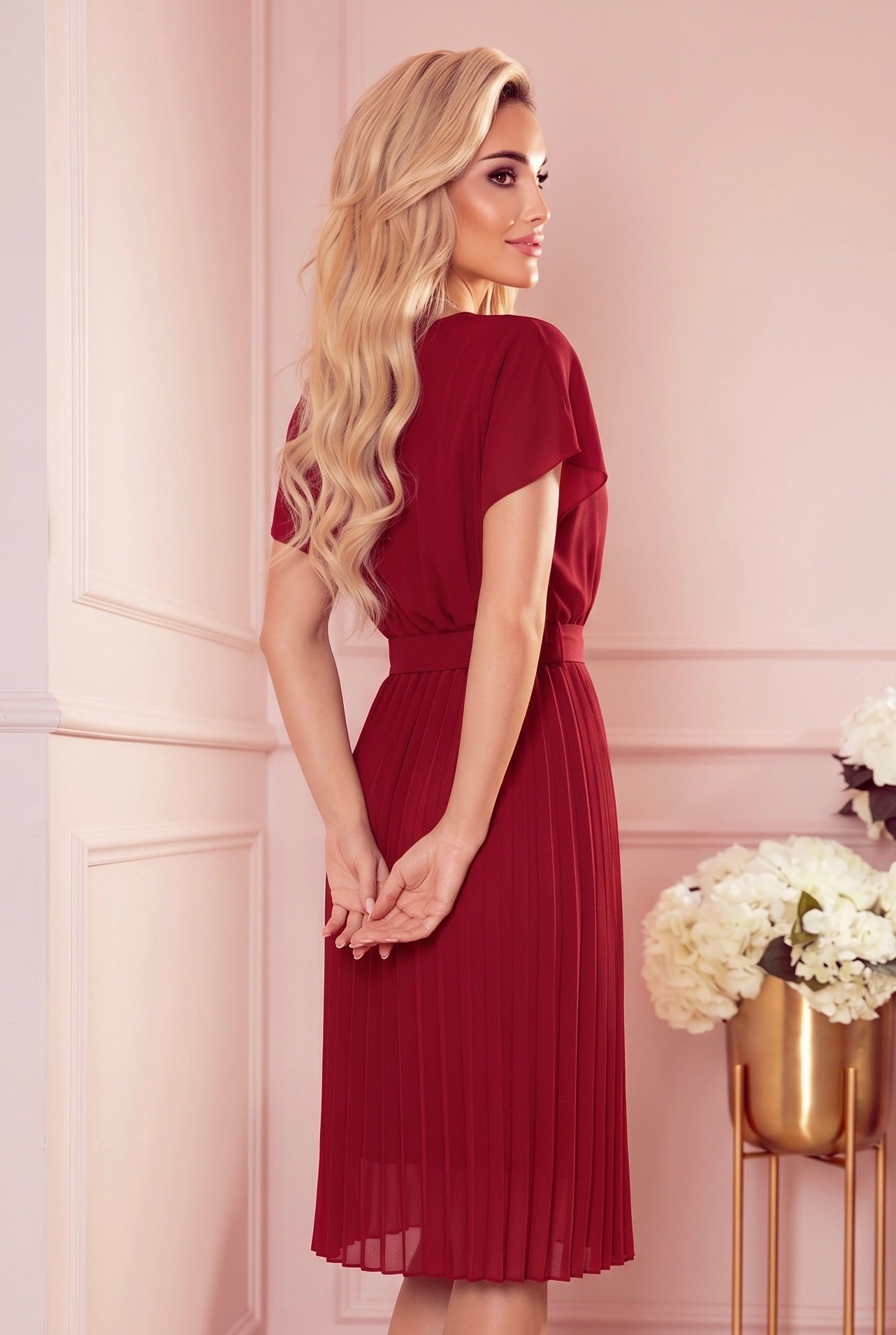 Robe Midi Plissée Avec Large Ceinture – Bordeaux - Rosemode