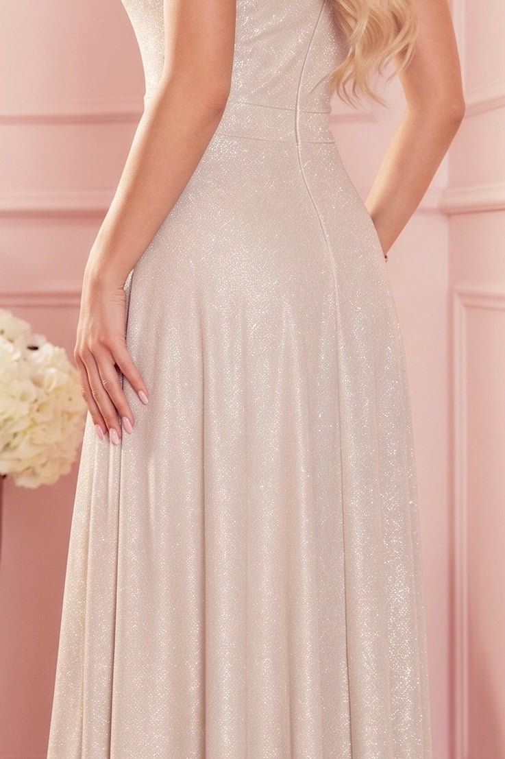 Robe Longue et Scintillante Avec Décolleté Enveloppant – Beige - Rosemode